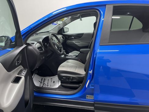 Used 2024 Chevrolet Equinox LS w/ LS Convenience Package image 9