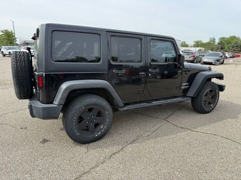 Used 2017 Jeep Wrangler Unlimited Sport w/ Quick Order Package 24S AWD/4WD image 4