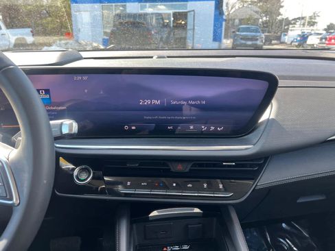 Certified 2025 Buick Envision Preferred image 26