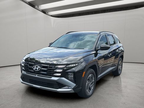 Certified 2025 Hyundai Tucson Blue AWD/4WD image 1