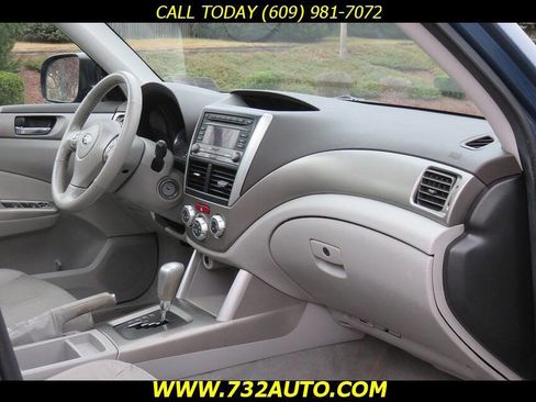 Used 2009 Subaru Forester 2.5X Limited w/ Utility Pkg image 6