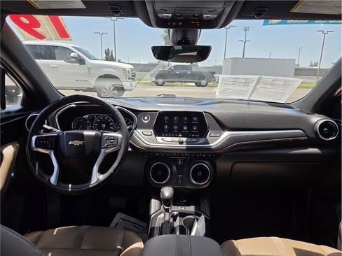 Used 2019 Chevrolet Blazer Premier w/ Sun and Wheels Package FWD image 12