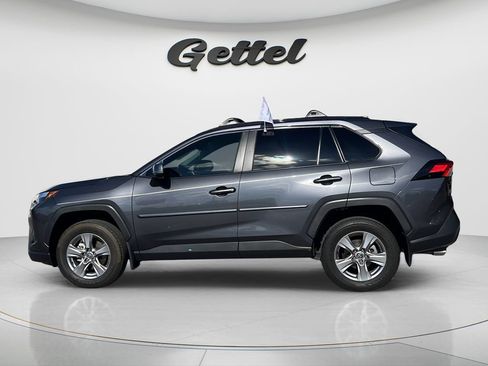 Used 2024 Toyota RAV4 XLE w/ Convenience Package FWD image 8