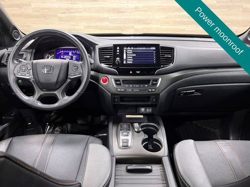 Used 2023 Honda Passport TrailSport image 2