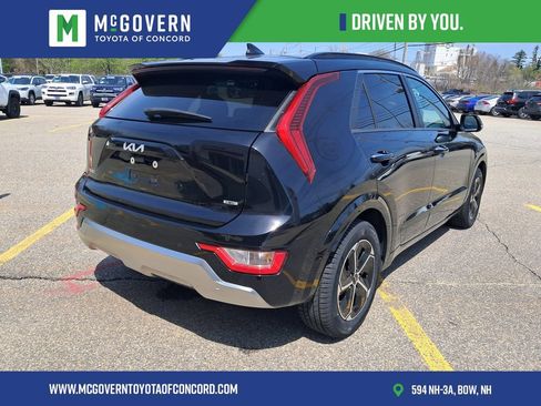 Used 2023 Kia Niro FWD image 3