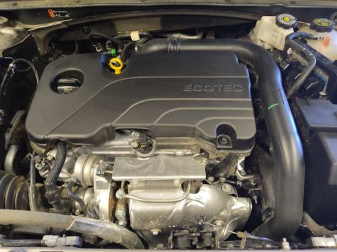 Used 2024 Chevrolet Malibu LT image 30