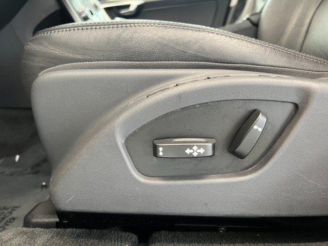 Used 2016 Volvo XC60 T6 w/ Proximity Package AWD/4WD image 13