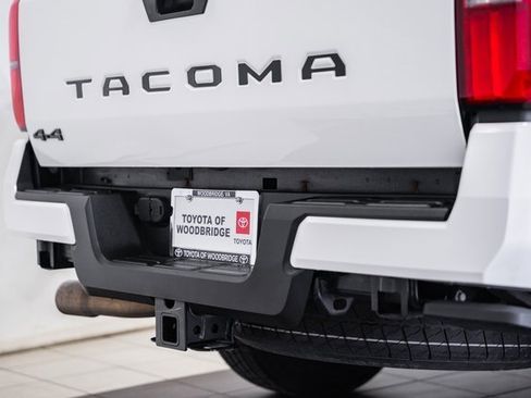 Used 2024 Toyota Tacoma TRD Sport image 8