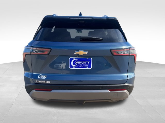 Used 2025 Chevrolet Equinox LT w/ Safety and Technology Package FWD image 5