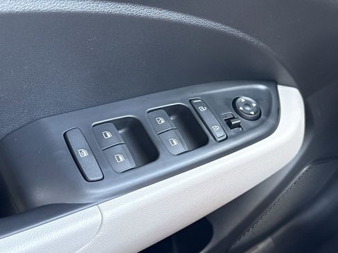 New 2026 Hyundai Venue SEL FWD image 16