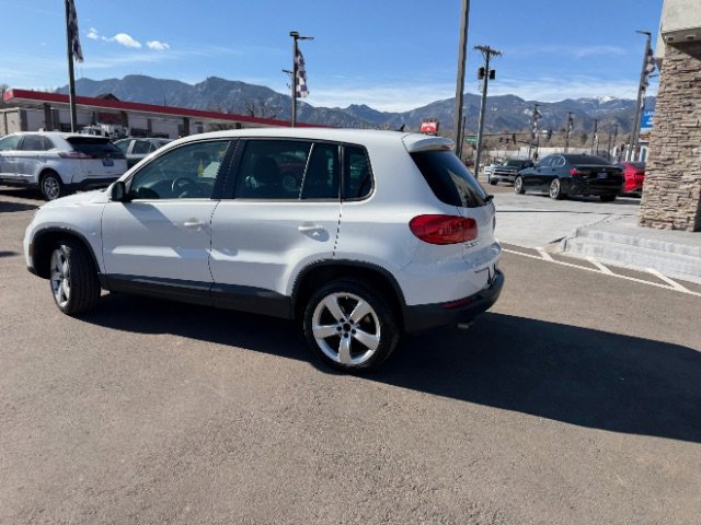 Used 2013 Volkswagen Tiguan S AWD/4WD image 8