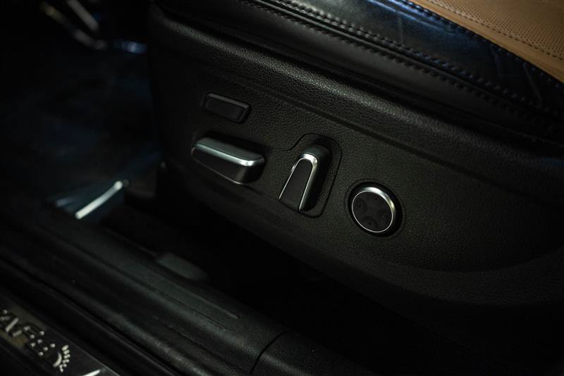 Used 2022 Hyundai Santa Fe Calligraphy FWD image 17