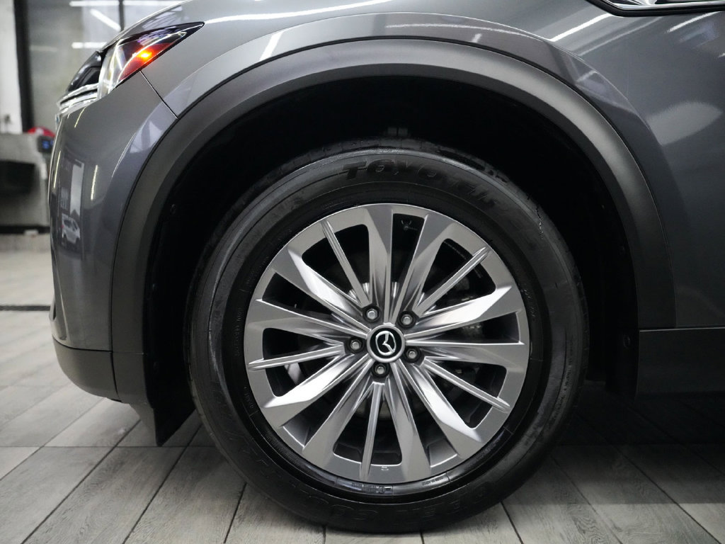 Used 2024 MAZDA CX-90 Plug-In Hybrid w/ Preferred AWD/4WD image 9