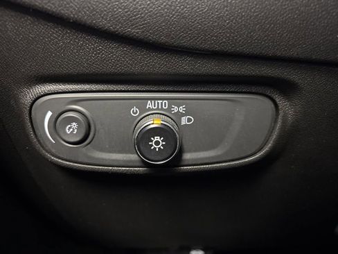 Certified 2022 Chevrolet Equinox LS w/ LS Convenience Package image 24