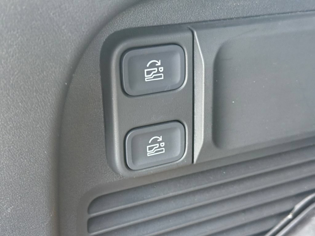 Used 2023 Rivian R1S Adventure Quad AWD/4WD image 32