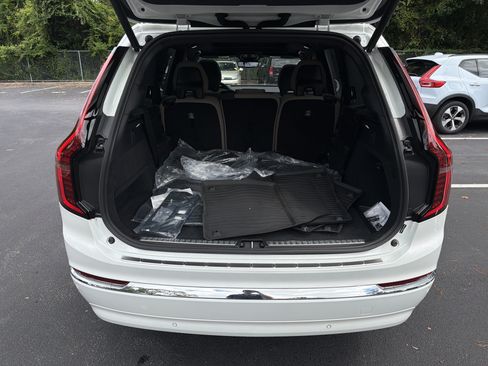 Used 2026 Volvo XC90 B6 Plus w/ Protection Package Premier AWD/4WD image 24