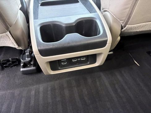 Used 2024 Honda Odyssey Touring image 34