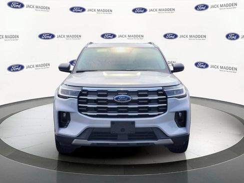 New 2026 Ford Explorer Active w/ Active Comfort Package AWD/4WD image 8