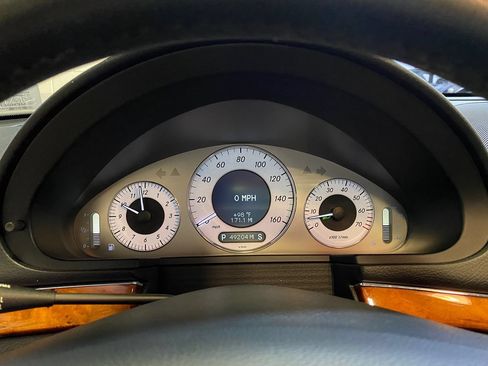 Used 2008 Mercedes-Benz E 350 Sedan image 11