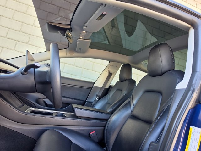 Used 2021 Tesla Model 3 Long Range AWD/4WD image 22