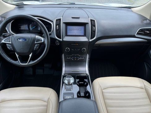 Used 2019 Ford Edge SEL w/ Equipment Group 201A AWD/4WD image 21