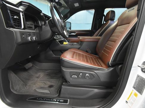 Used 2024 GMC Sierra 2500 Denali Ultimate AWD/4WD image 6