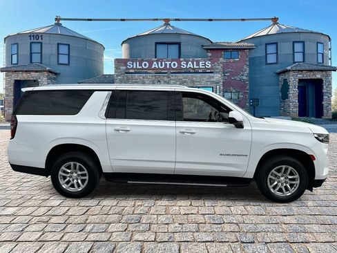 Used 2021 Chevrolet Suburban LT RWD image 6