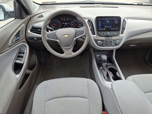 Used 2022 Chevrolet Malibu LS w/ Driver Confidence Package II FWD image 11