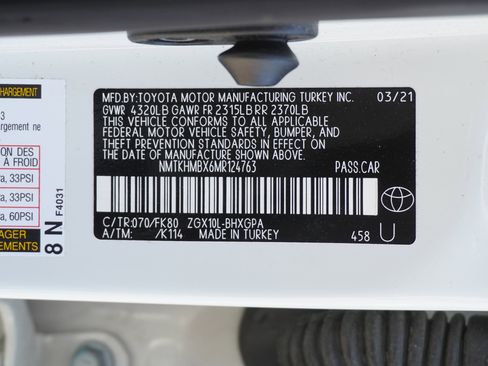 Used 2021 Toyota C-HR XLE image 36