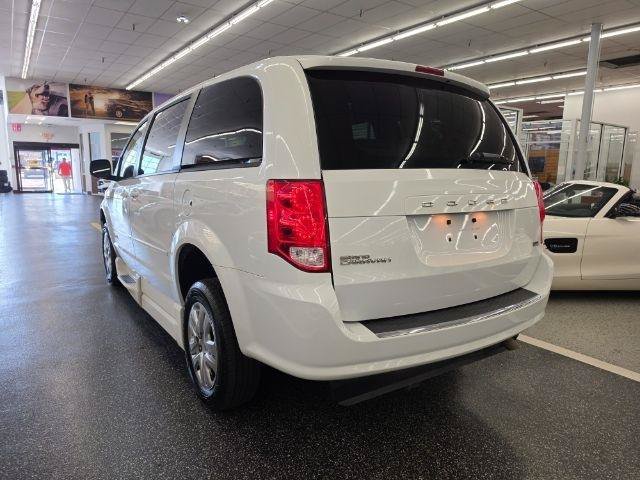 Used 2016 Dodge Grand Caravan SE w/ Quick Order Package 29E SE FWD image 7