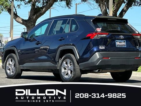 Used 2025 Toyota RAV4 XLE AWD/4WD image 9