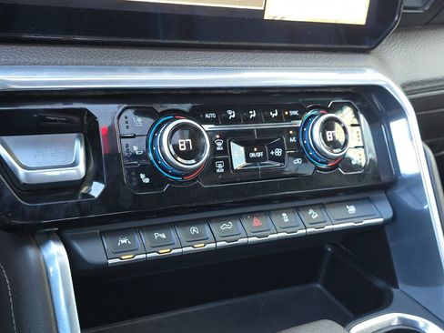 Used 2022 GMC Sierra 1500 Denali image 19