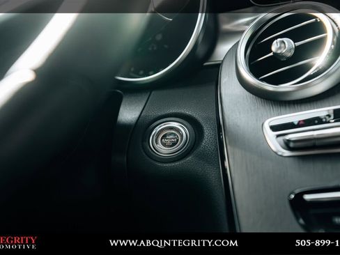 Used 2022 Mercedes-Benz GLC 300 4MATIC image 30