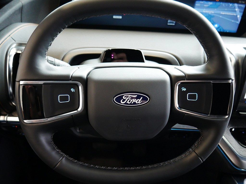 New 2027 Ford Expedition Tremor w/ Driver's Package AWD/4WD image 17