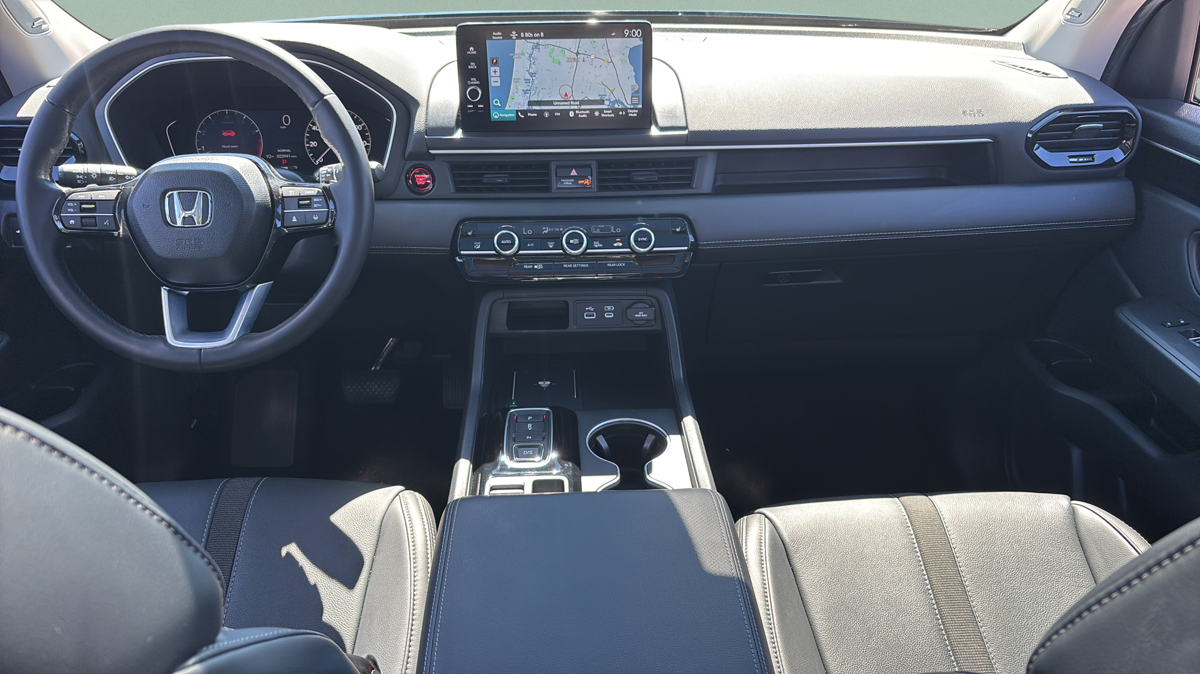 Certified 2025 Honda Pilot Touring image 22