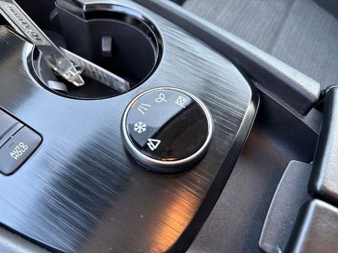 Certified 2023 Nissan Rogue SV image 27