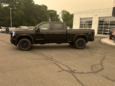 New 2026 GMC Sierra 3500 AT4 w/ AT4 Premium Plus Package AWD/4WD image 2