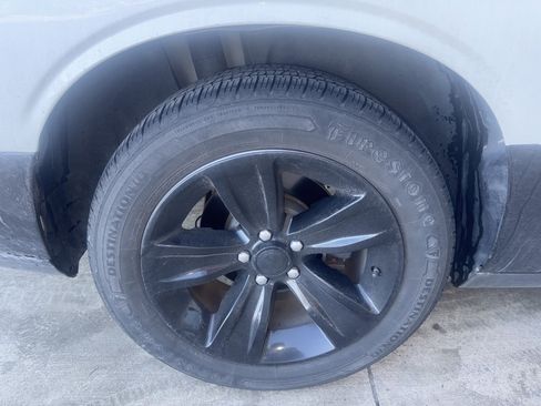 Used 2019 Dodge Challenger SXT image 16