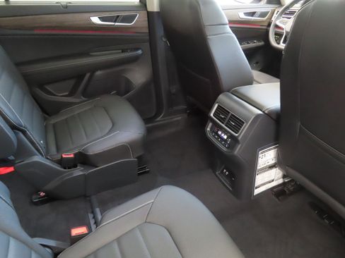 New 2025 Volkswagen Atlas SEL image 27