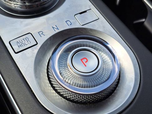 Used 2025 Genesis GV70 2.5T image 18