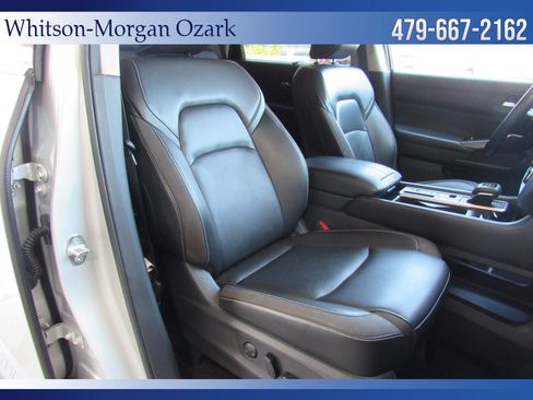 Used 2023 Nissan Pathfinder SL image 27