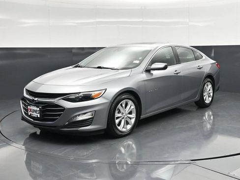 Used 2024 Chevrolet Malibu LT FWD image 7