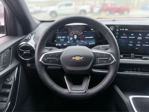 New 2026 Chevrolet Equinox LT w/ Safety and Technology Package image 17
