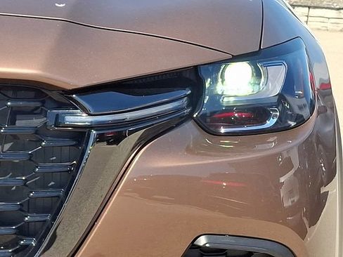 Used 2025 MAZDA CX-70 Plug-In Hybrid w/ Premium Pkg AWD/4WD image 9
