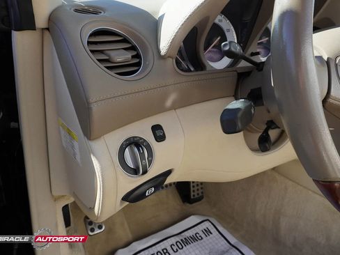 Used 2009 Mercedes-Benz SL 550 w/ Premium I Pkg image 9