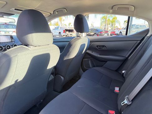 Used 2024 Nissan Sentra S FWD image 19