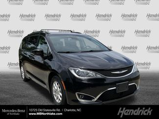 Used 2020 Chrysler Pacifica Touring-L w/ Advanced Safetytec Group FWD video 1