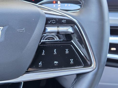 Certified 2024 Cadillac Lyriq Luxury image 25