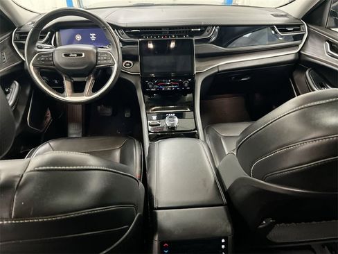 Used 2022 Jeep Grand Cherokee L Limited w/ Trailer Tow Group (B) image 10