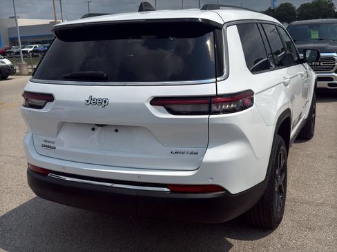 Used 2023 Jeep Grand Cherokee L Limited AWD/4WD image 5